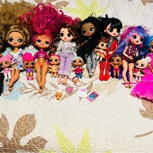 Lot Of 16 Dolls LOL And OMG